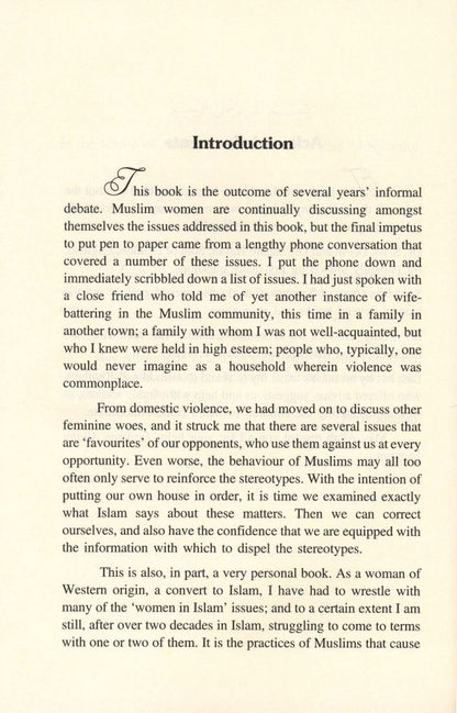 الضلع المنحني: رحلة عبر قضايا المرأة في الإسلام